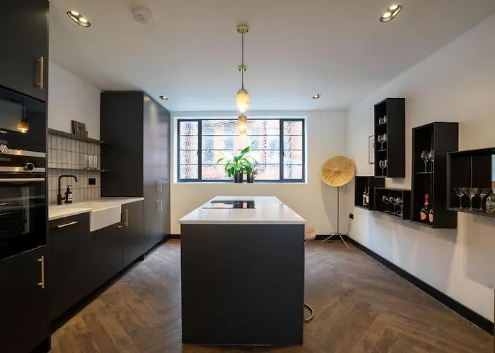Chic City Centre Penthouse